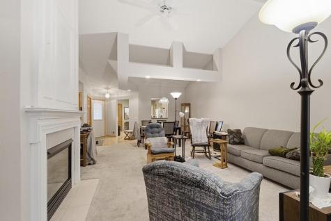 674 Lake View Drive Woodbury MN 55129