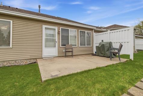 674 Lake View Drive Woodbury MN 55129