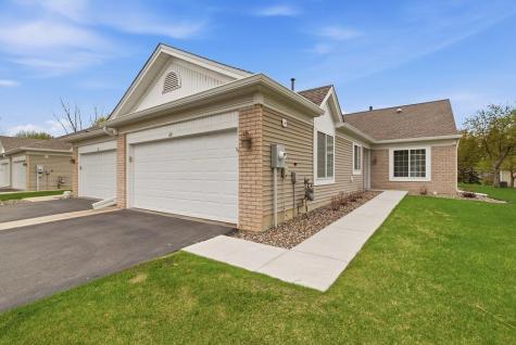 674 Lake View Drive Woodbury MN 55129