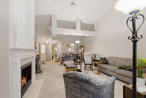 674 Lake View Drive Woodbury MN 55129