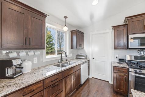 932 Forest Edge Drive Jordan MN 55352