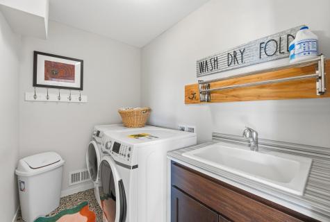 932 Forest Edge Drive Jordan MN 55352