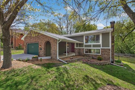11725 52ND Avenue N Plymouth MN 55442