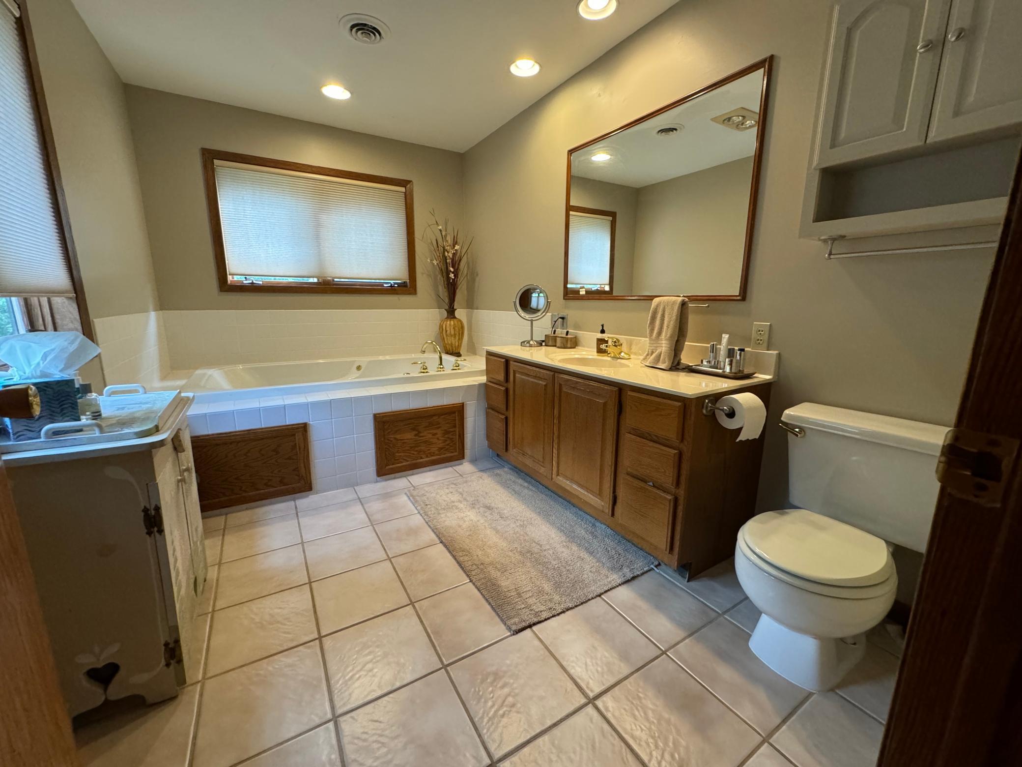 1428 Edgewater Drive Albert Lea MN 56007