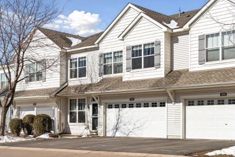 1948 Shamrock Place Chaska MN 55318