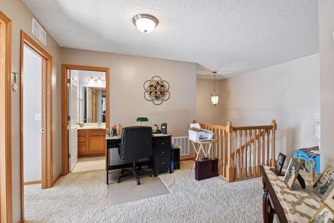 1948 Shamrock Place Chaska MN 55318