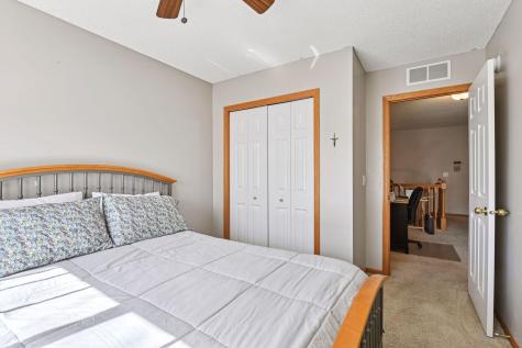 1948 Shamrock Place Chaska MN 55318