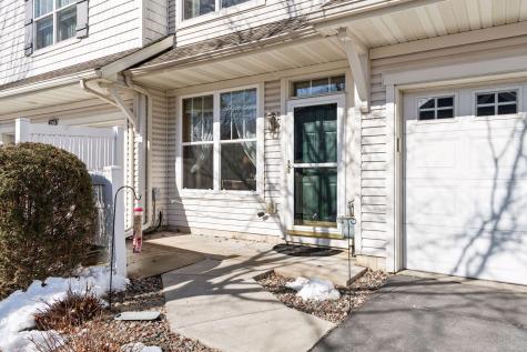 1948 Shamrock Place Chaska MN 55318