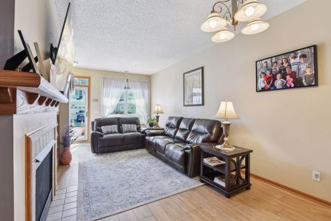 1948 Shamrock Place Chaska MN 55318