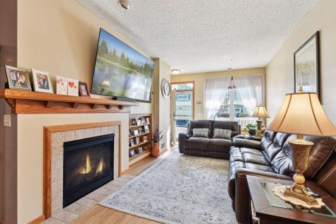 1948 Shamrock Place Chaska MN 55318