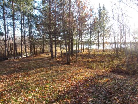 4760 N Net Lake Road Holyoke MN 55749