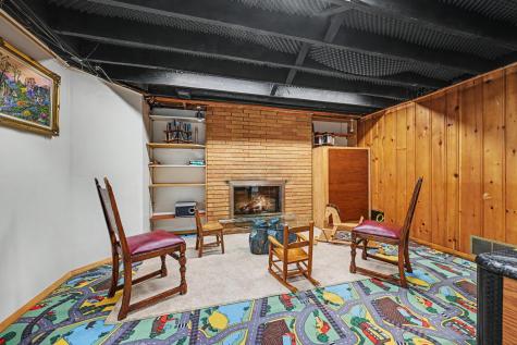 885 Old Lexington Avenue Saint Paul MN 55116
