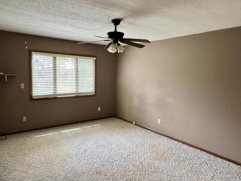 905 W Chestnut Avenue Olivia MN 56277