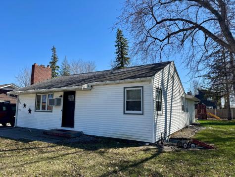 905 W Chestnut Avenue Olivia MN 56277