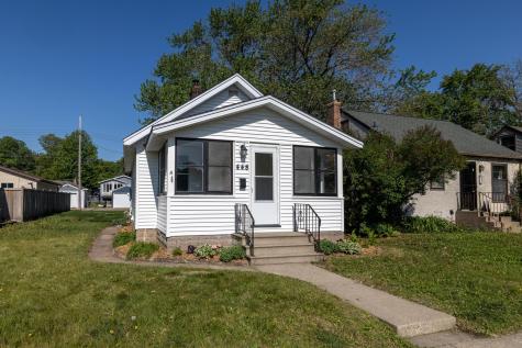 448 8th Avenue S South Saint Paul MN 55075
