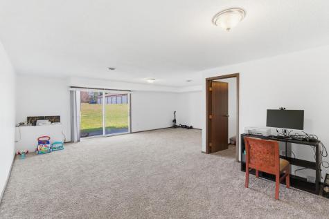 916 Armstrong Boulevard N Saint James MN 56081