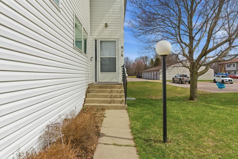 916 Armstrong Boulevard N Saint James MN 56081