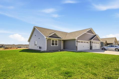 4911 Field Crest Lane Eau Claire WI 54701