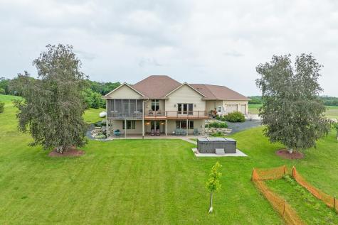 62997 430th Avenue Mazeppa MN 55956