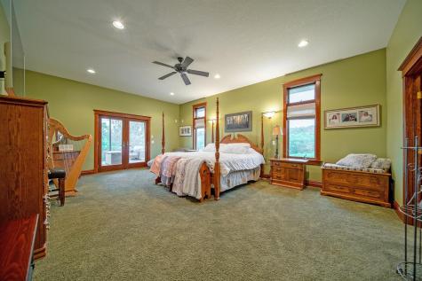 62997 430th Avenue Mazeppa MN 55956