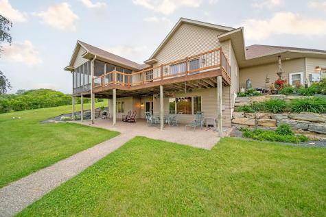 62997 430th Avenue Mazeppa MN 55956