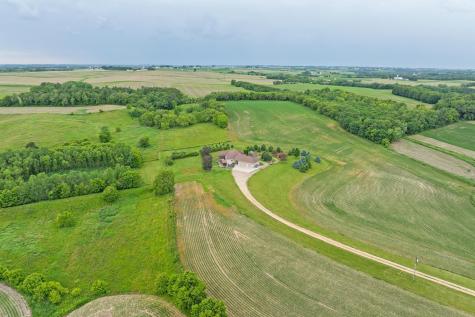62997 430th Avenue Mazeppa MN 55956