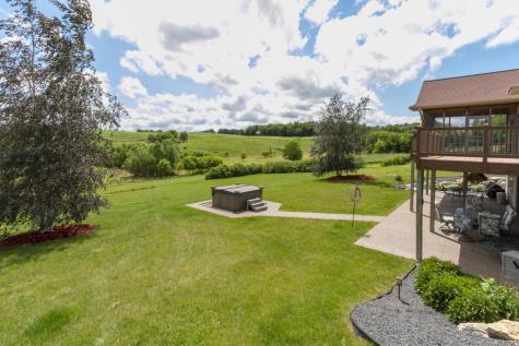 62997 430th Avenue Mazeppa MN 55956