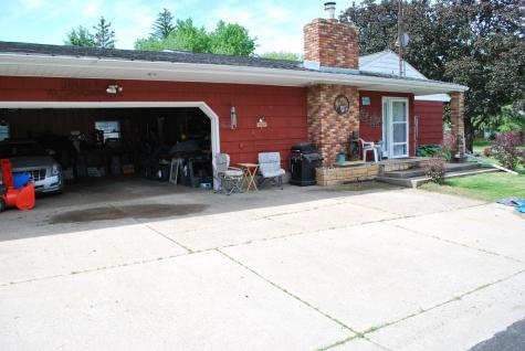 1524 N Park Street Fairmont MN 56031
