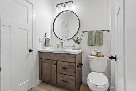 2521 38th Avenue S Moorhead MN 56560