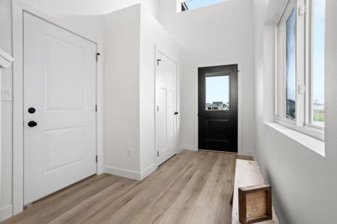 2521 38th Avenue S Moorhead MN 56560