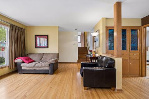 1939 Munster Avenue Saint Paul MN 55116
