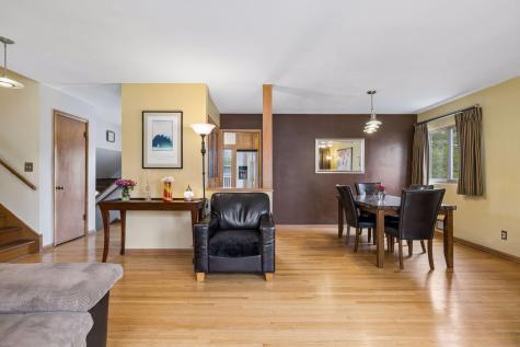 1939 Munster Avenue Saint Paul MN 55116