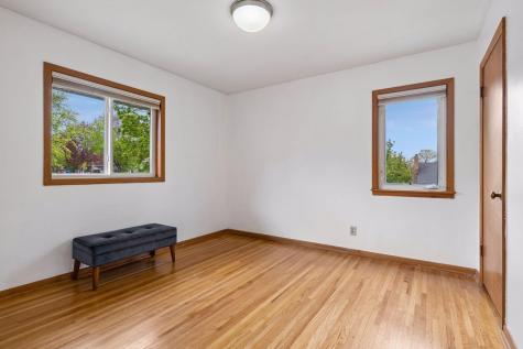 1939 Munster Avenue Saint Paul MN 55116