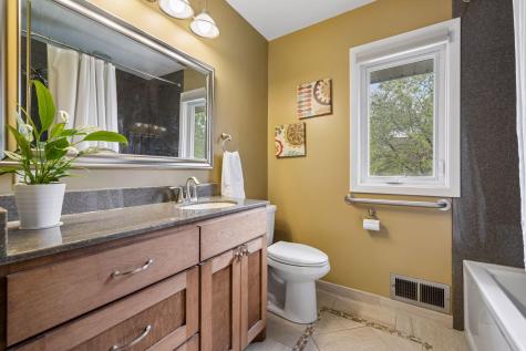 1939 Munster Avenue Saint Paul MN 55116