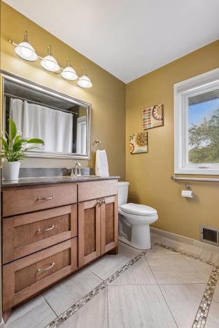 1939 Munster Avenue Saint Paul MN 55116