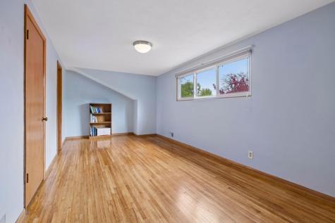 1939 Munster Avenue Saint Paul MN 55116