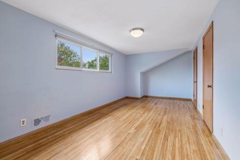 1939 Munster Avenue Saint Paul MN 55116