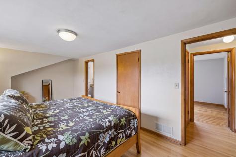 1939 Munster Avenue Saint Paul MN 55116