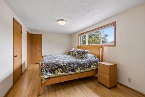 1939 Munster Avenue Saint Paul MN 55116