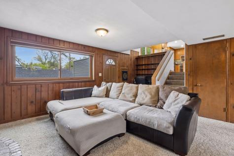 1939 Munster Avenue Saint Paul MN 55116