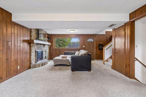 1939 Munster Avenue Saint Paul MN 55116