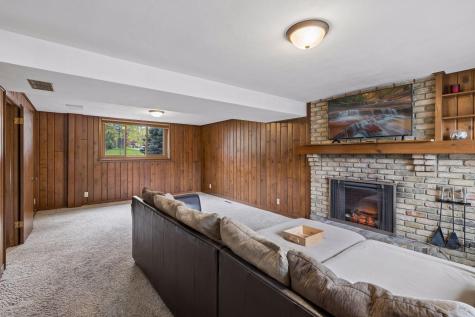 1939 Munster Avenue Saint Paul MN 55116