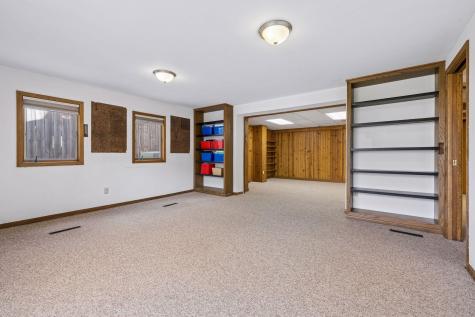1939 Munster Avenue Saint Paul MN 55116