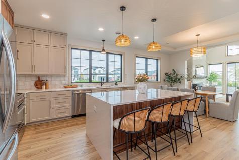 8820 Northern Lights Avenue Horace ND 58047