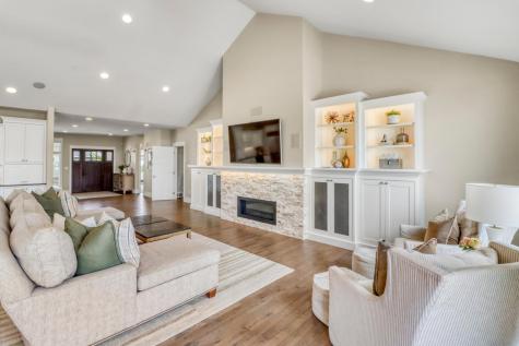 4232 54th Avenue S Fargo ND 58104
