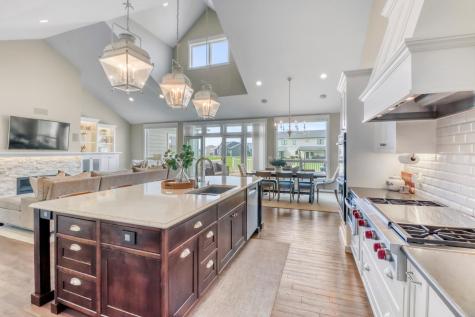 4232 54th Avenue S Fargo ND 58104