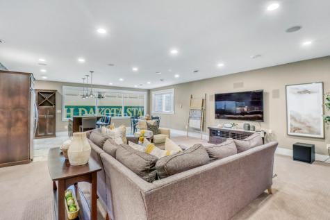 4232 54th Avenue S Fargo ND 58104