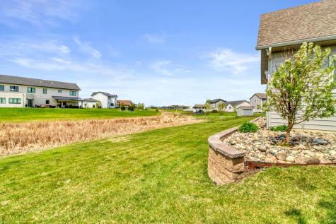 4232 54th Avenue S Fargo ND 58104