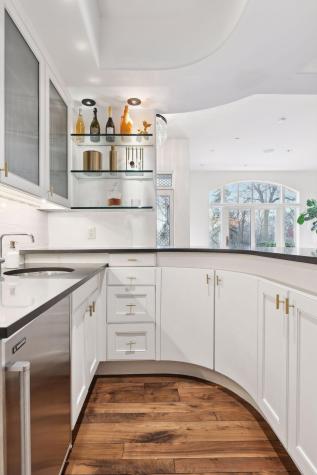 1620 Kenwood Parkway Minneapolis MN 55405