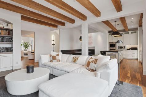 1620 Kenwood Parkway Minneapolis MN 55405